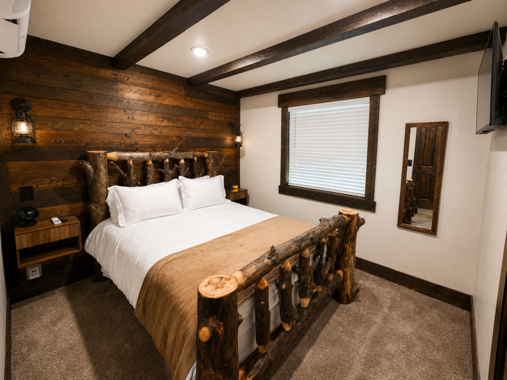 Private Queen Bedroom Private Queen Bedroom