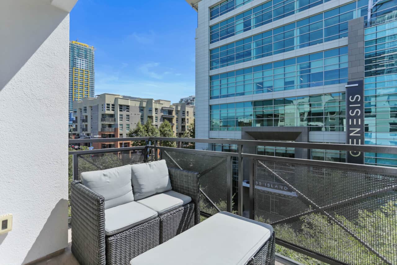 4th Floor Balcony