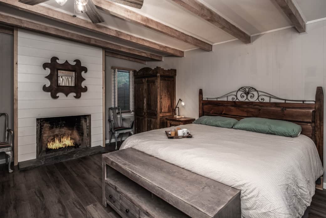 Bedroom 1 - Fireplace