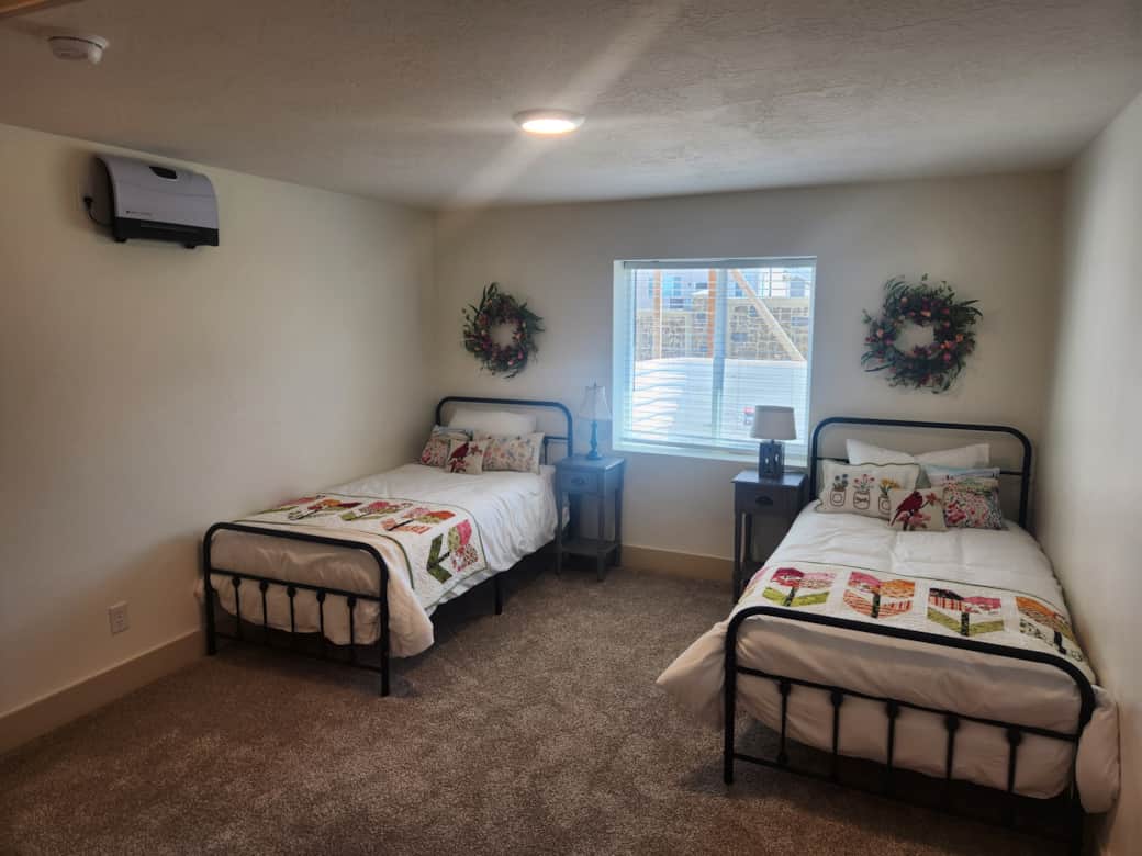 Wildflower Way: Bright florals and cheerful garden accents create a fresh, relaxing retreat.