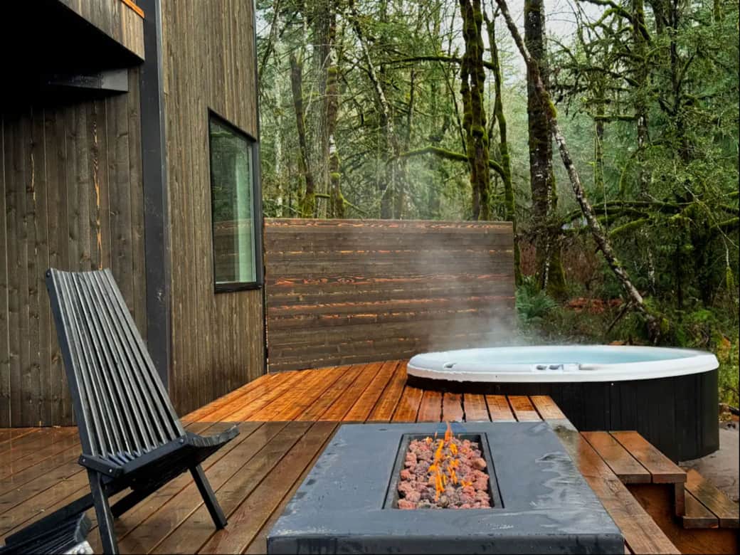 Heat therapy options include Nordic hot tub and gas fire pit Heat therapy options include Nordic hot tub and gas fire pit