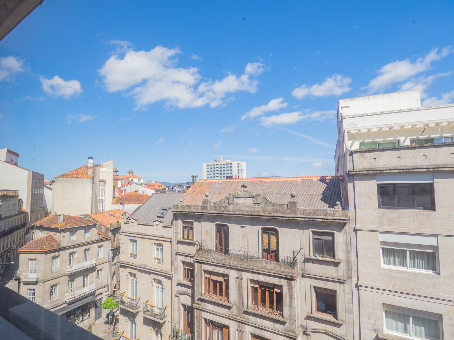 Policarpo Sanz 1, 306 by YBH