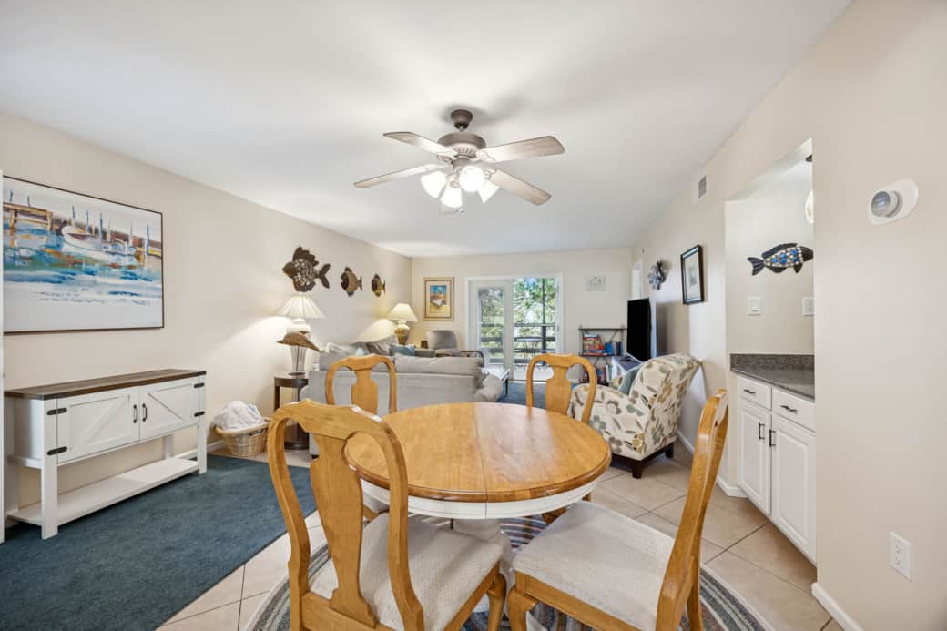 Amelia Landings 5F - Dining Area