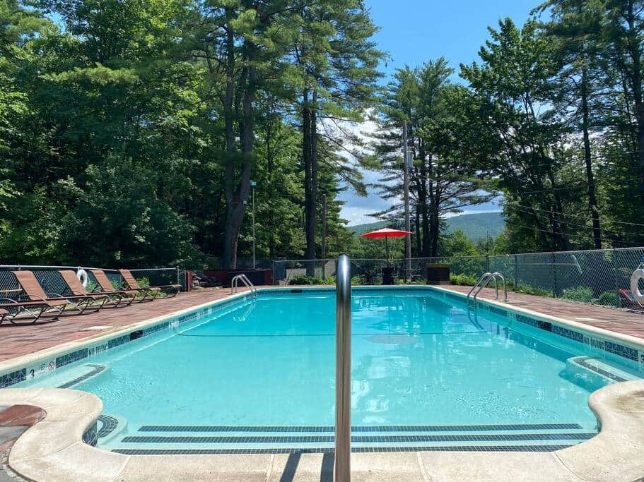 pool shared with all resort guests. Only a one minute walk from your cabin.