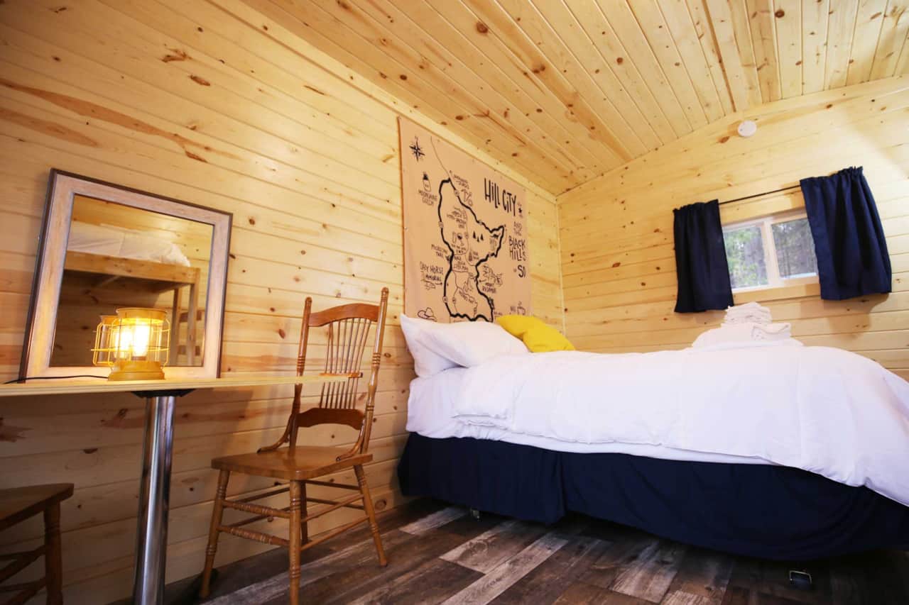 Comfy bed linens included