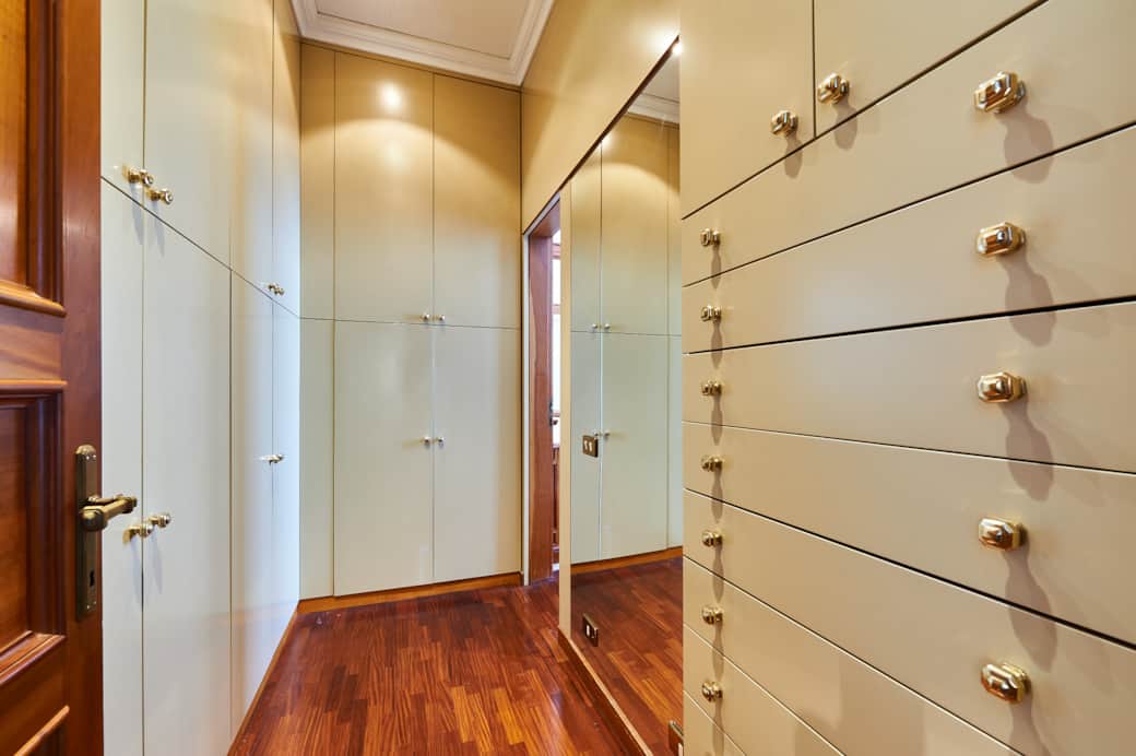 Master Bedroom's Closet