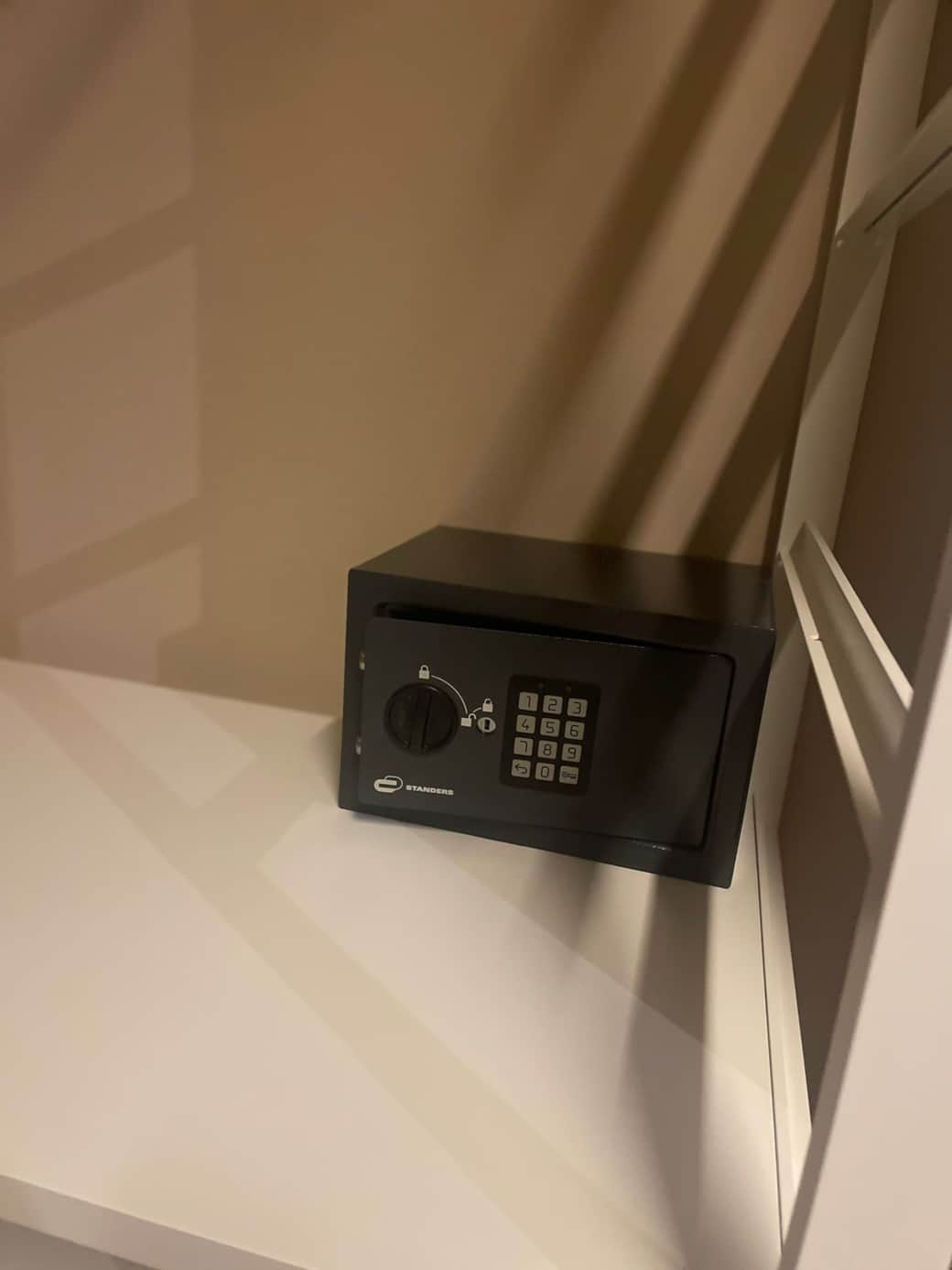 WhatsApp Image 2025-11-23 at 23.11 WhatsApp Image 2025-11-23 at 23.11