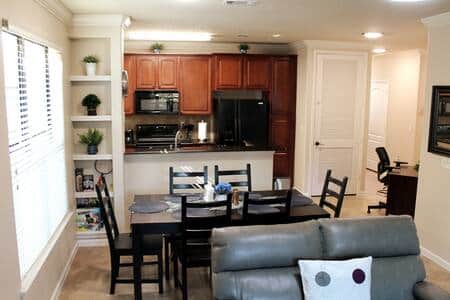 Dining room with seating for 6