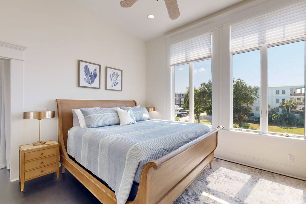 Master Bathroom 1 - second floor