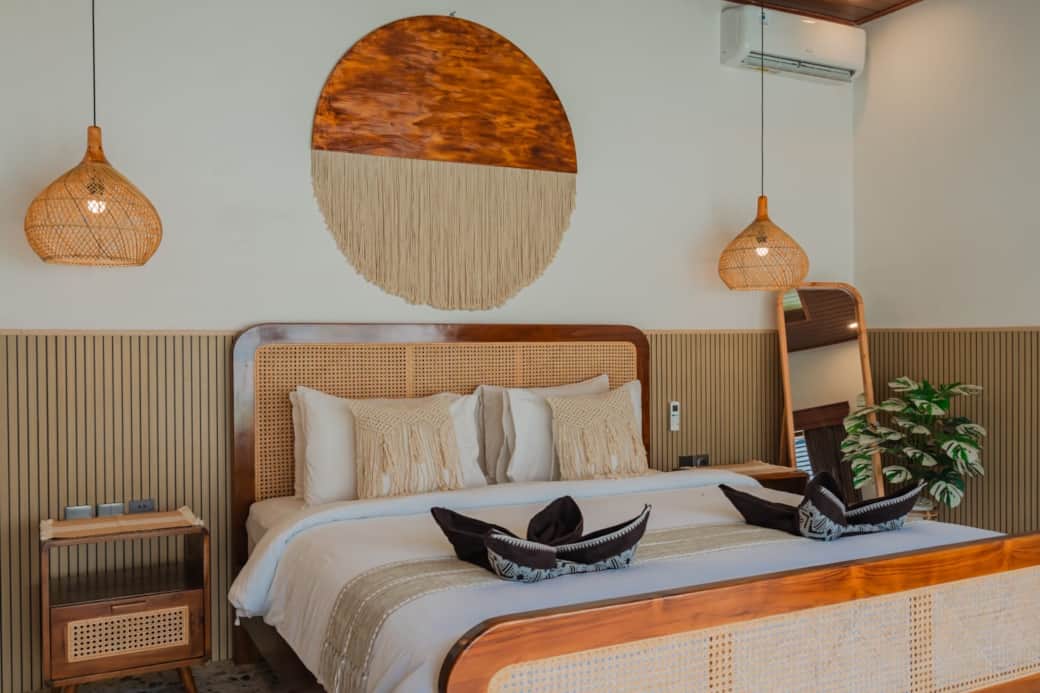 Extra Comfort King-Size Bed