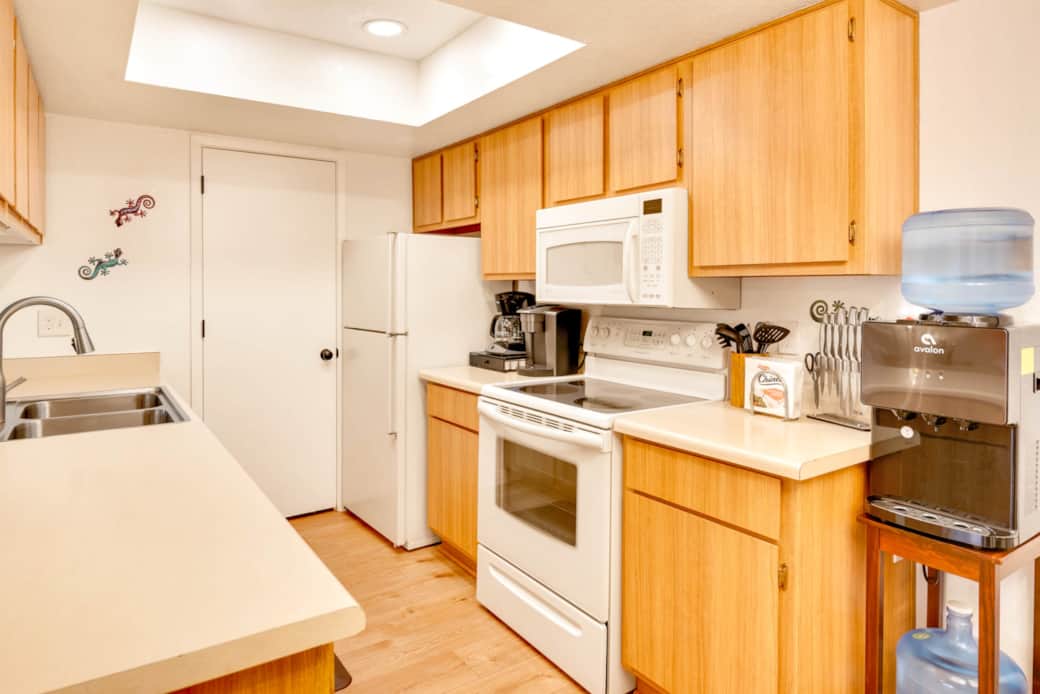 Fully furnished kitchen