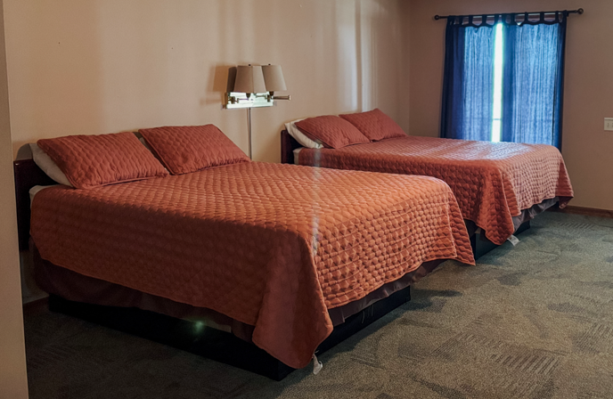 2nd Bedroom - 2 Queen Beds