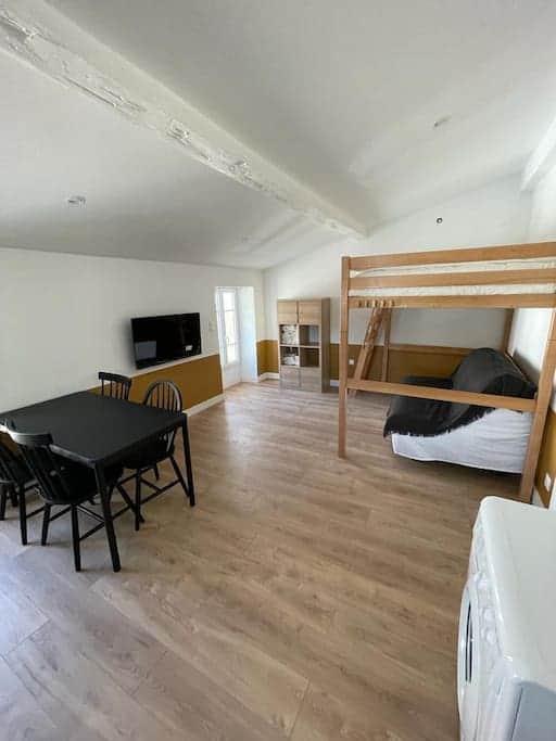 coin de repas + coin salon