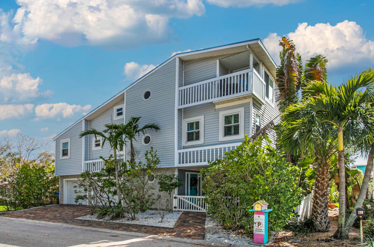 Seaglass Exterior, Single Family Home steps to beach