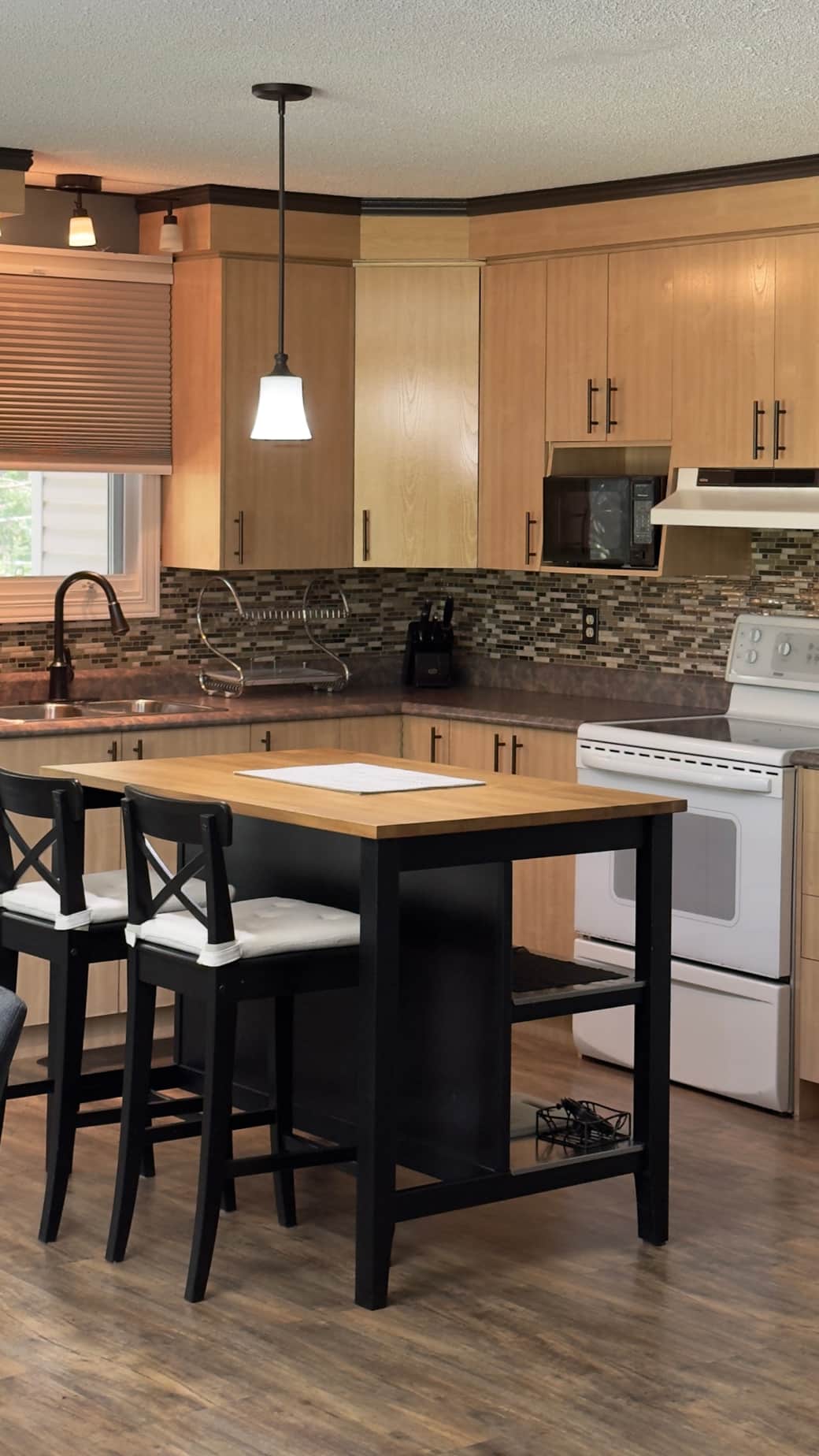 Fully furnished kitchen