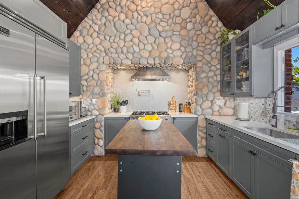 Kitchen - Kensington Canyon - Celebrity Vacation Homes Kitchen - Kensington Canyon - Celebrity Vacation Homes
