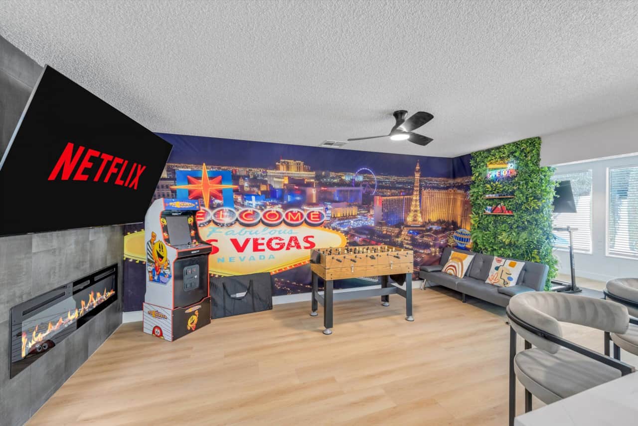Mini Game Lounge View #2