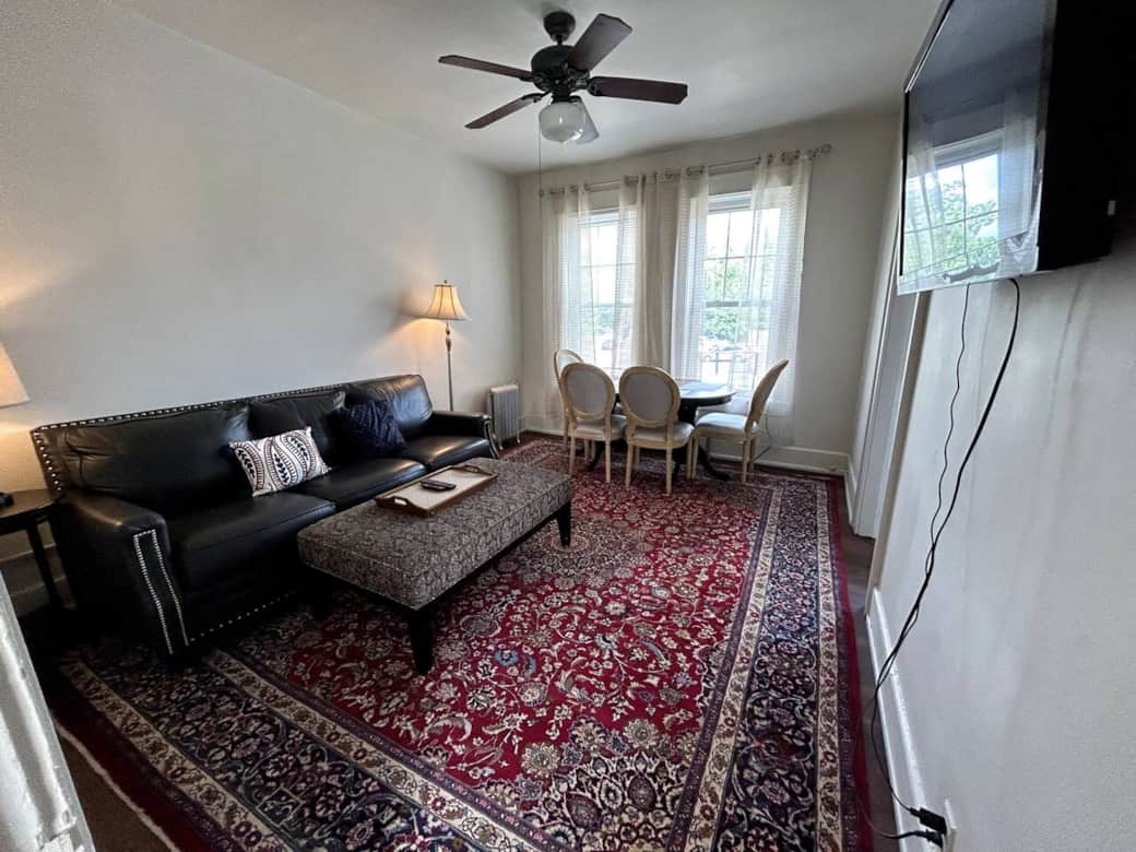 Large Living room with Dining Table.

~I have two other Suites in this Building~
~Click My Profile to check availability~