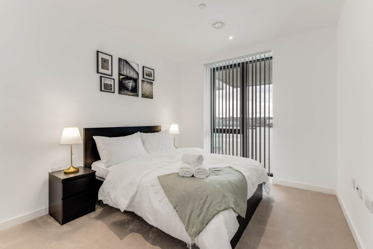 The Water - Luxury 2 Bed Apt
