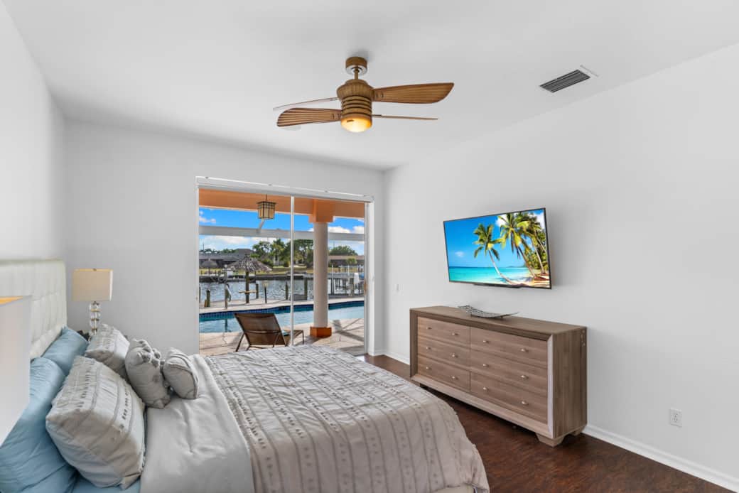 Seaside Villa Day Dream