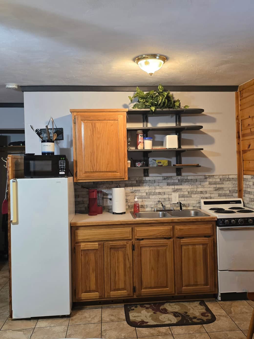 Fully equipped kitchen