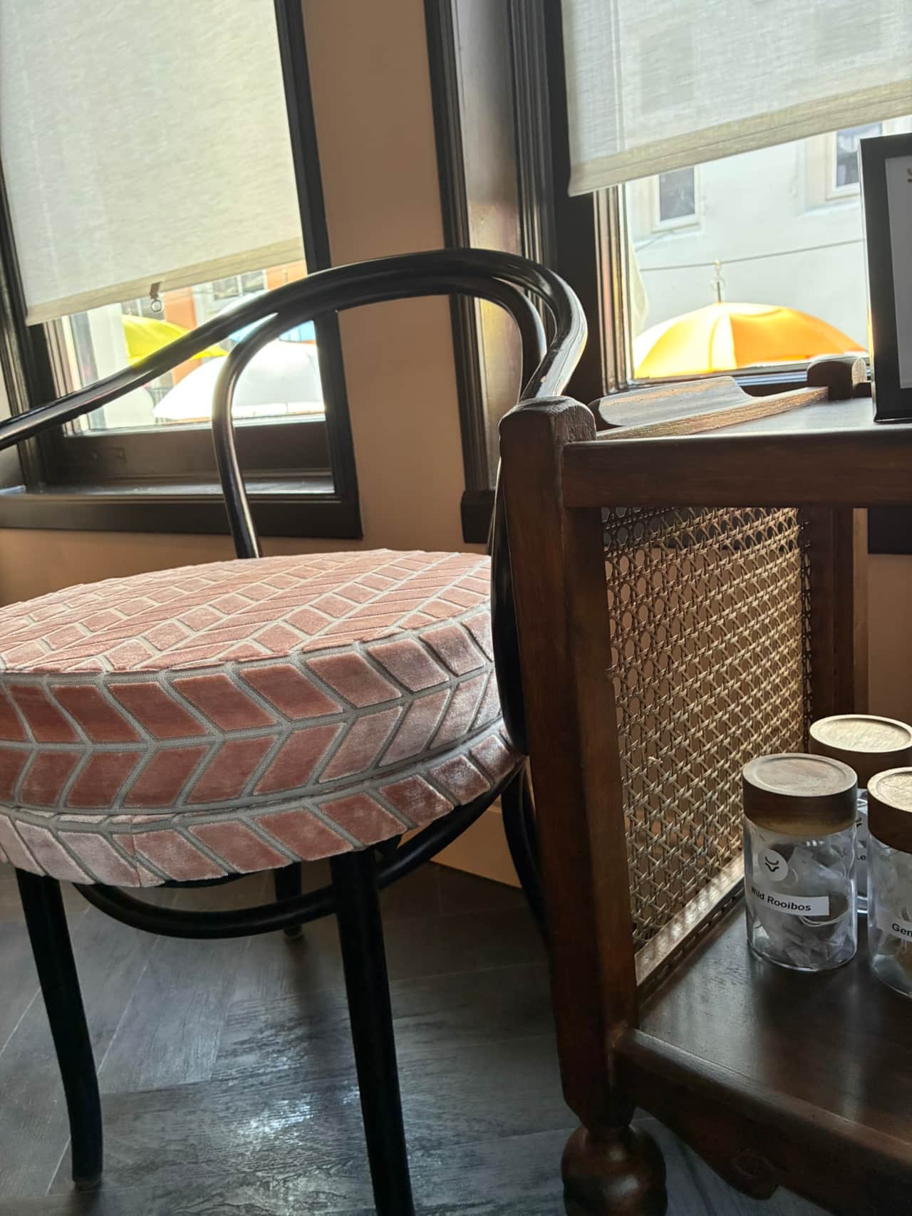 Eleonora Suite Coffee and Tea station with chair