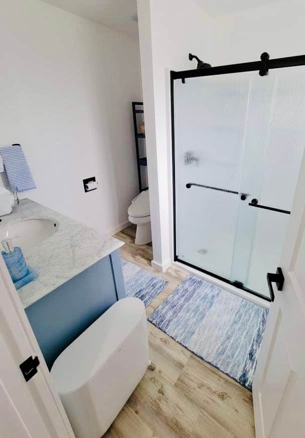 Master bath - full bath