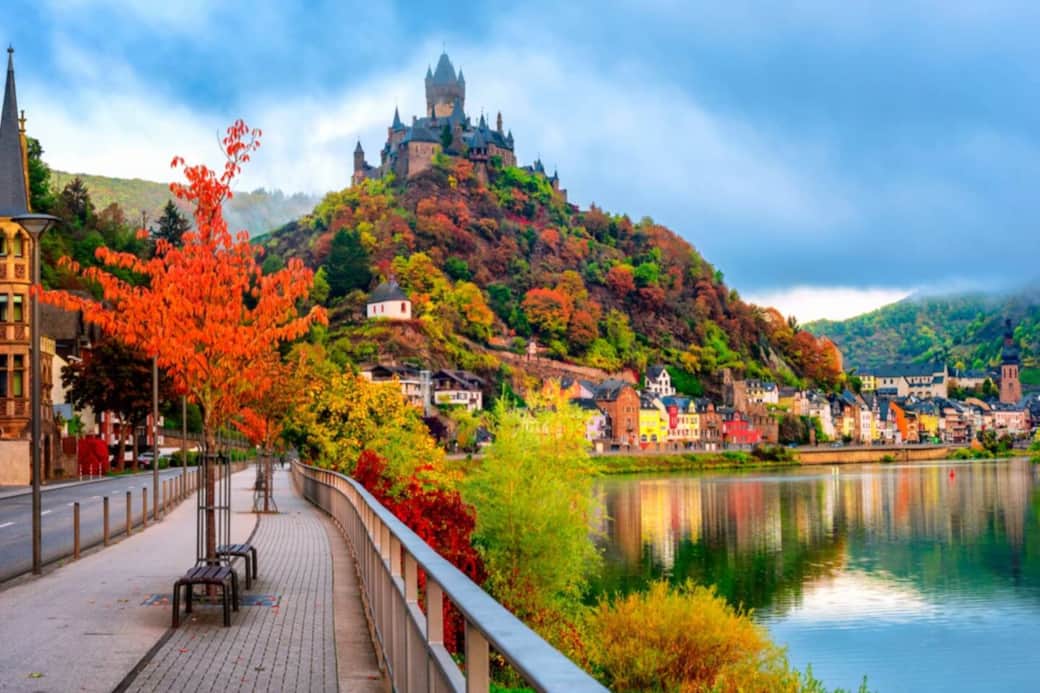Direkt an der Mosel gelegen Direkt an der Mosel gelegen