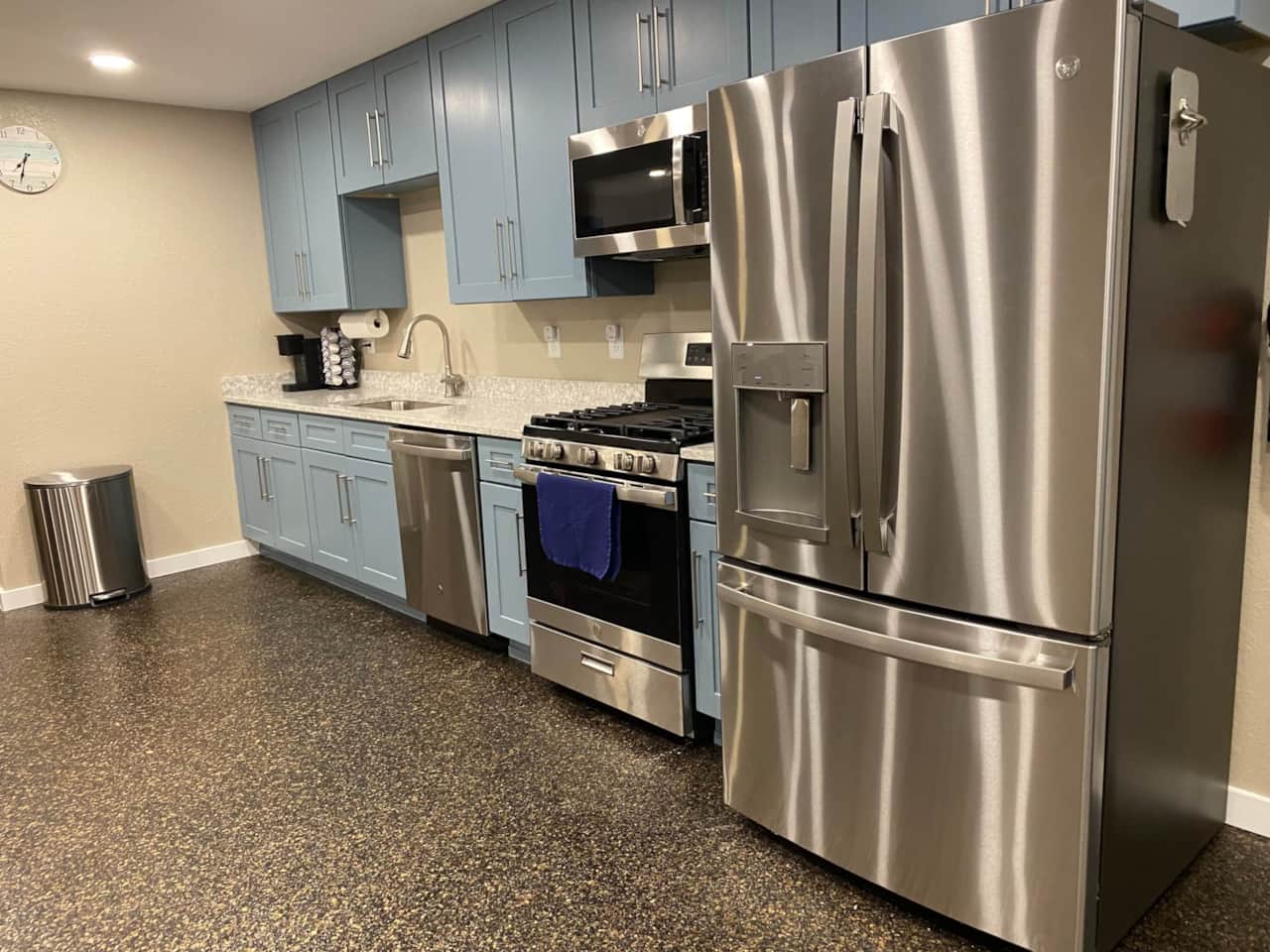 Riverside Condo | Kitchen