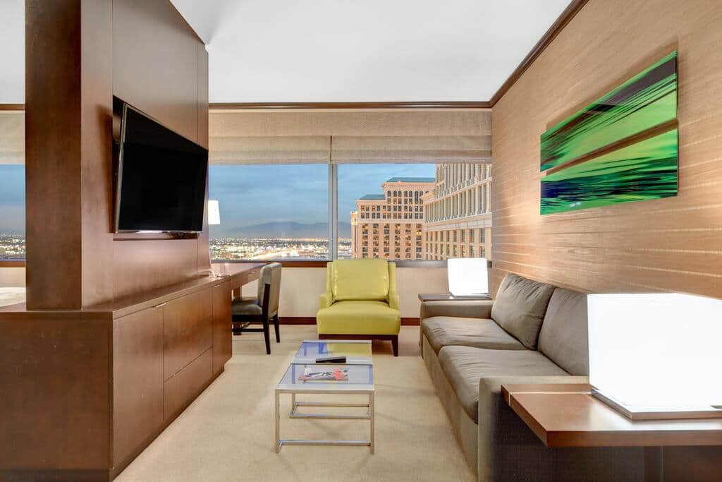 Lounge Area with Smart TV and Bellagio Fountain Views Lounge Area with Smart TV and Bellagio Fountain Views
