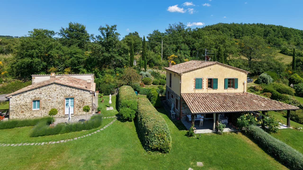 Podere Sant'Angelo, Zolferate & Capitorio Cottages on the left, Albegna ground floor of main house