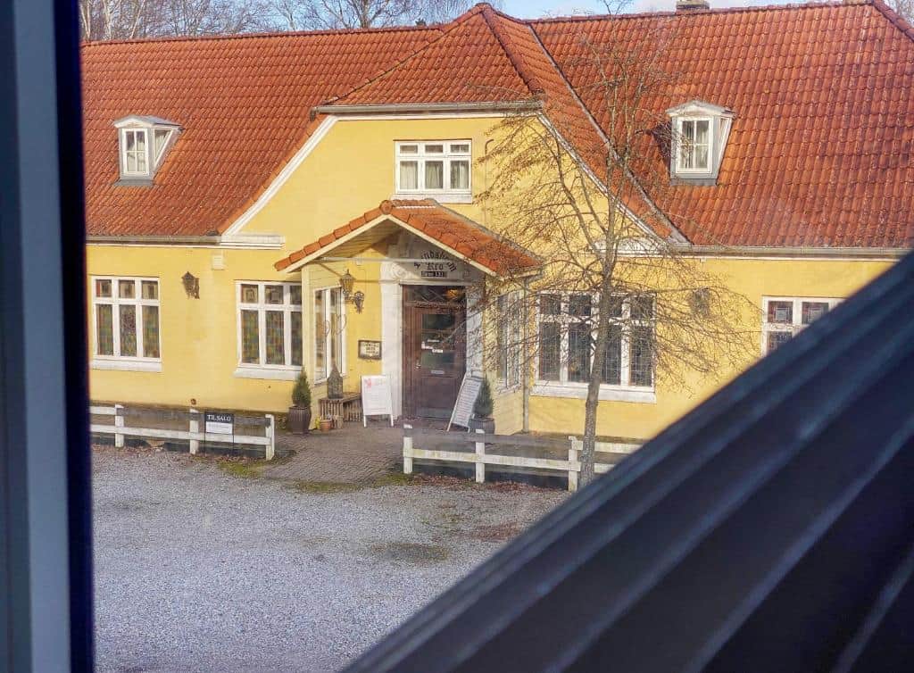 652024706