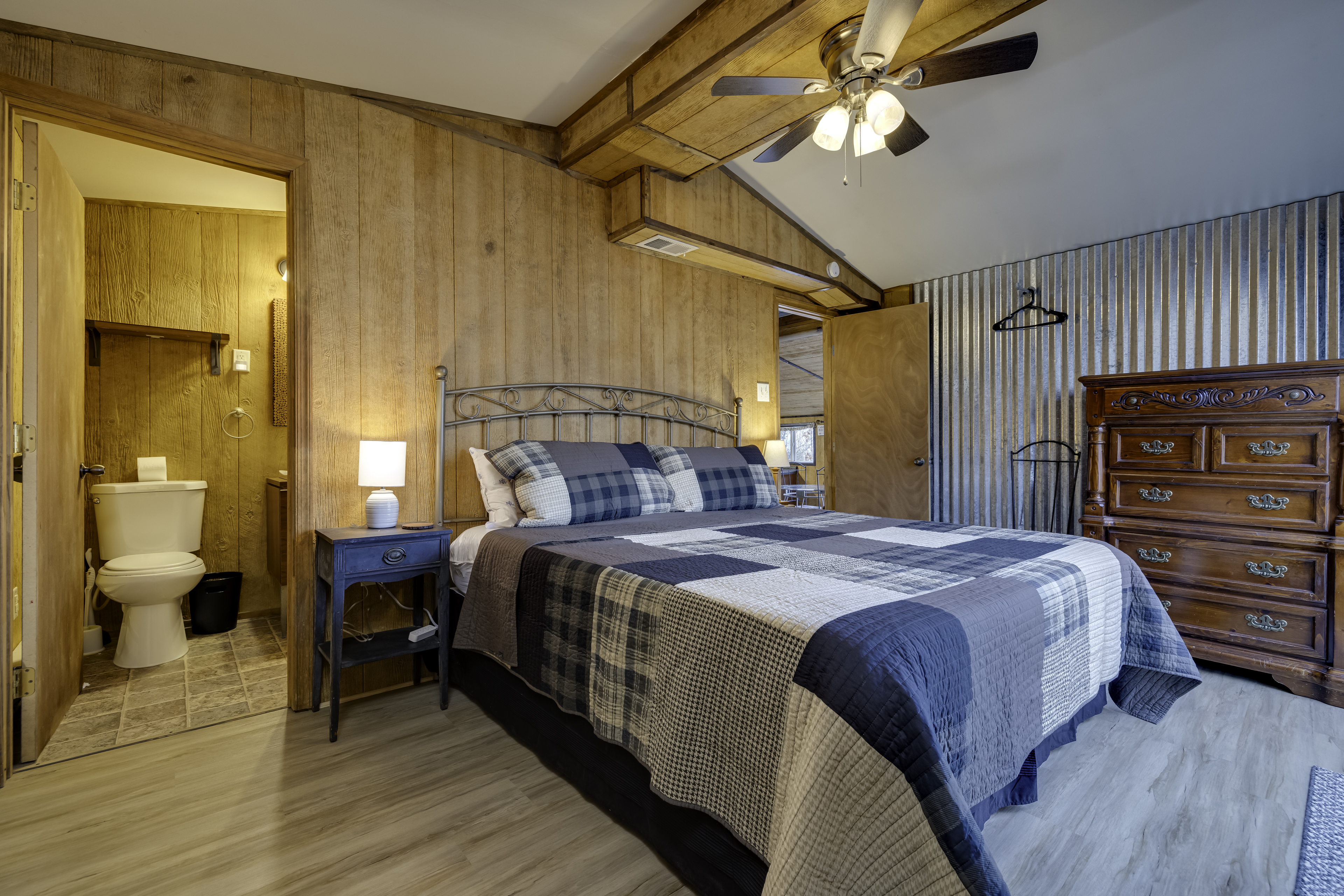 Bedroom 2, King Bed, private bath