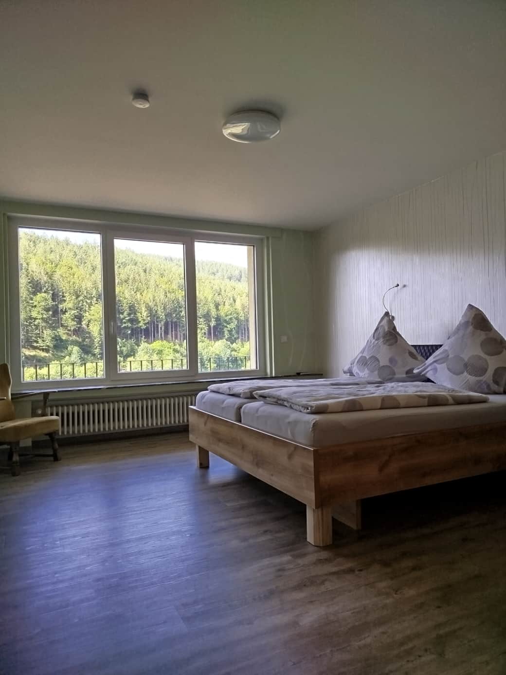 Schlafzimmer 4/2