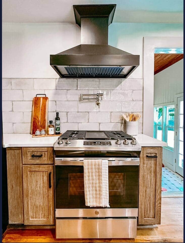 4 burner gas range with full size oven
