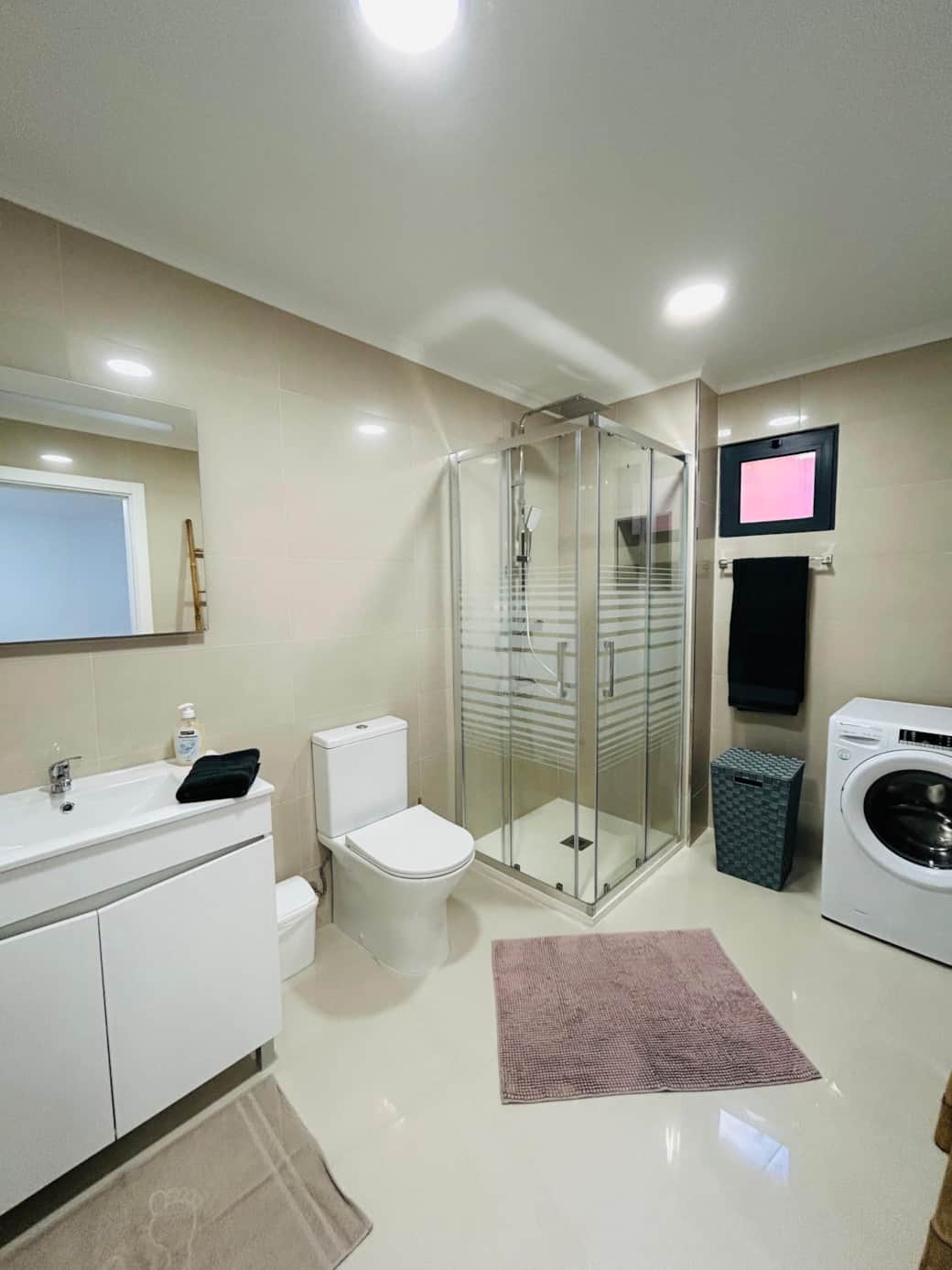 Image picker E601388A AC38 4C34 B7EC DAC017ED7A48 2219 00000035764CAF23