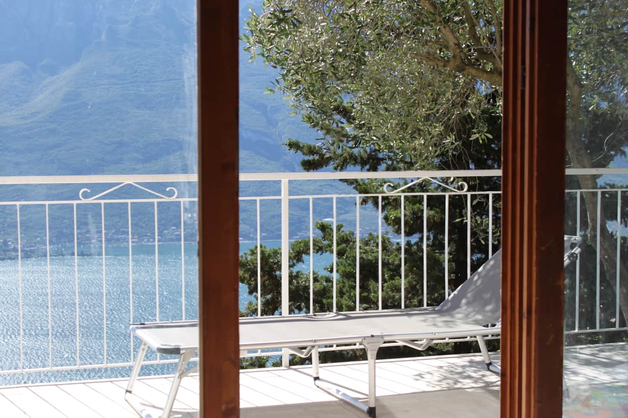 Villa Mare di Luci – Ferienhaus mit Infinity Pool und traumhaftem Seeblick auf den Gardasee