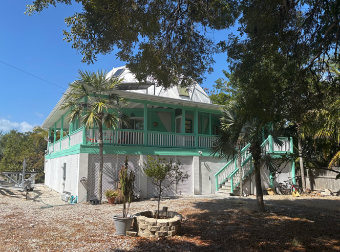 Amazing 4BR Dome Home Amazing 4BR Dome Home