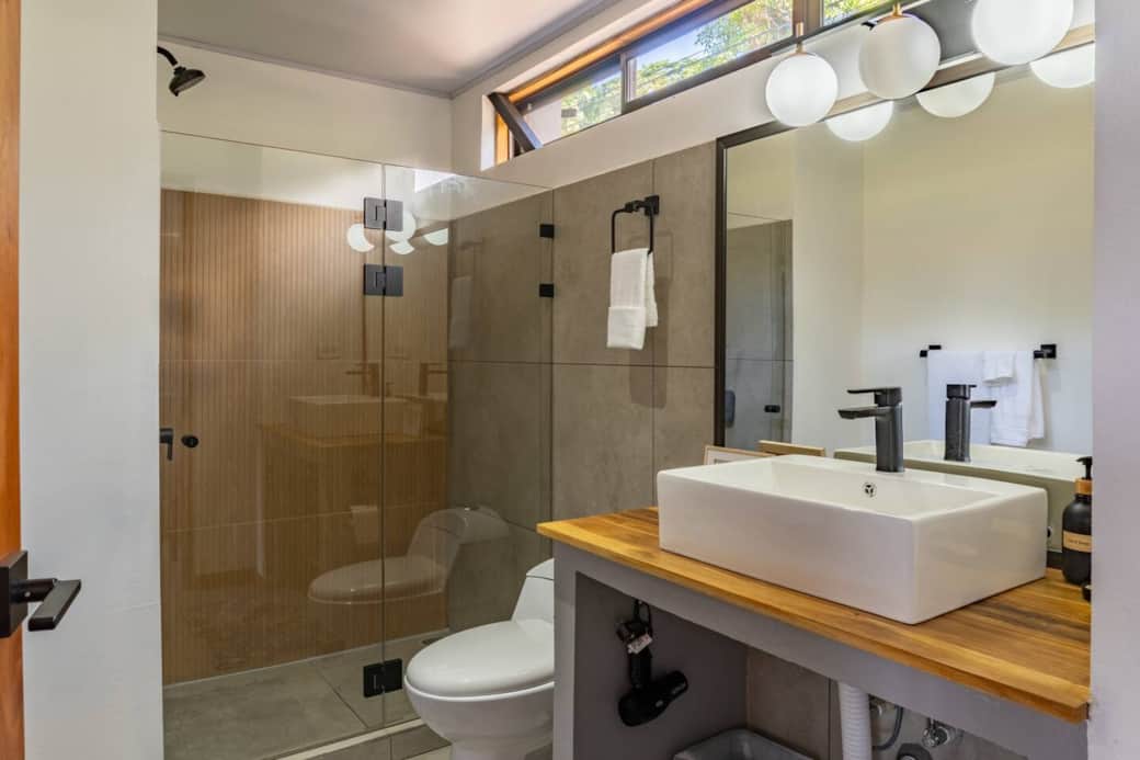 1st Floor Bathroom 1st Floor Bathroom