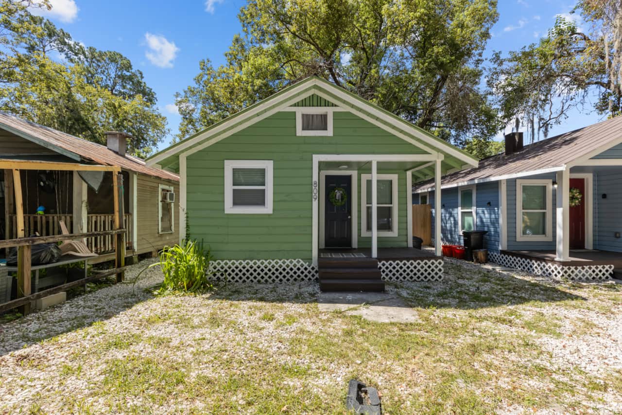 Florida studio! Front view of the property. 