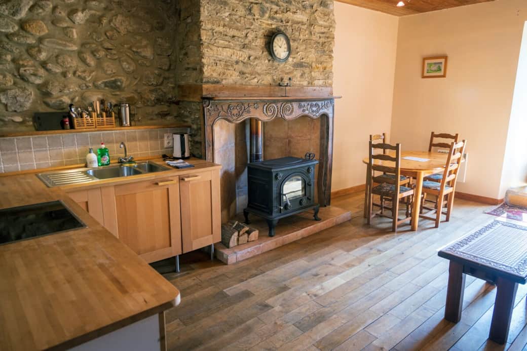 The kitchen and living space in Badgers