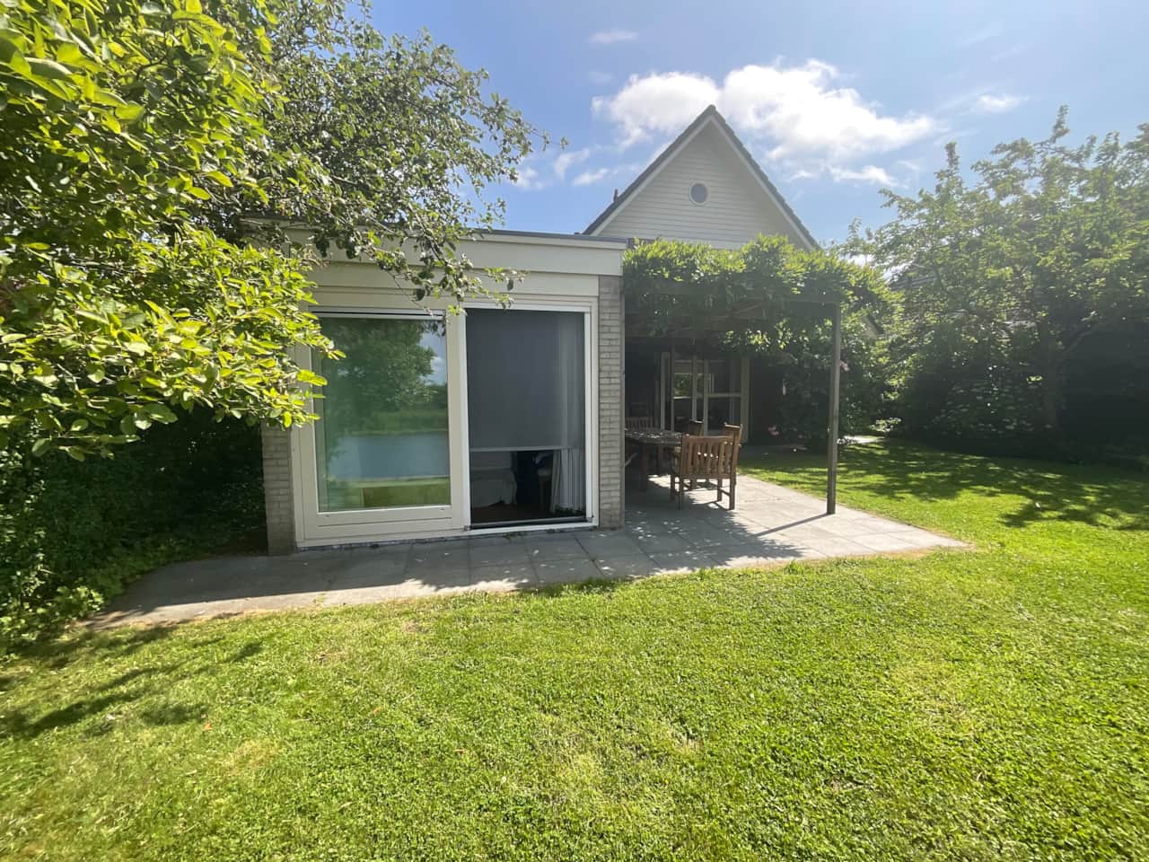 Buiten hoofdslaapkamer