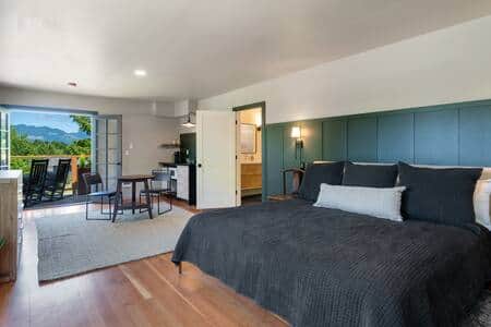 Room 3/Nehalem River Inn Room 3/Nehalem River Inn