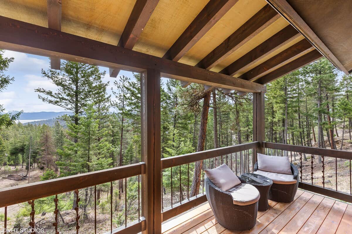 Cabin 2 - Porch