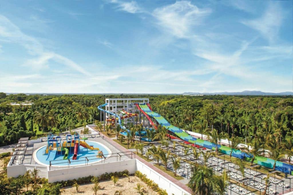 Hotel + vuelo Punta Cana desde Medellín hotel Riu Bambú.jpg
