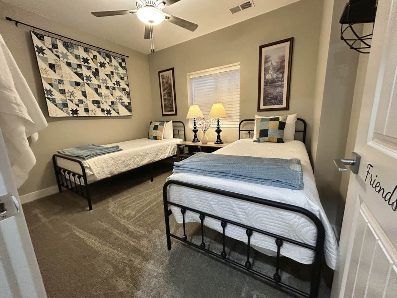 cedar-city-quilt-retreat-friendship-star-room-two-twin-xl-beds-nightstands-lamps.jpg