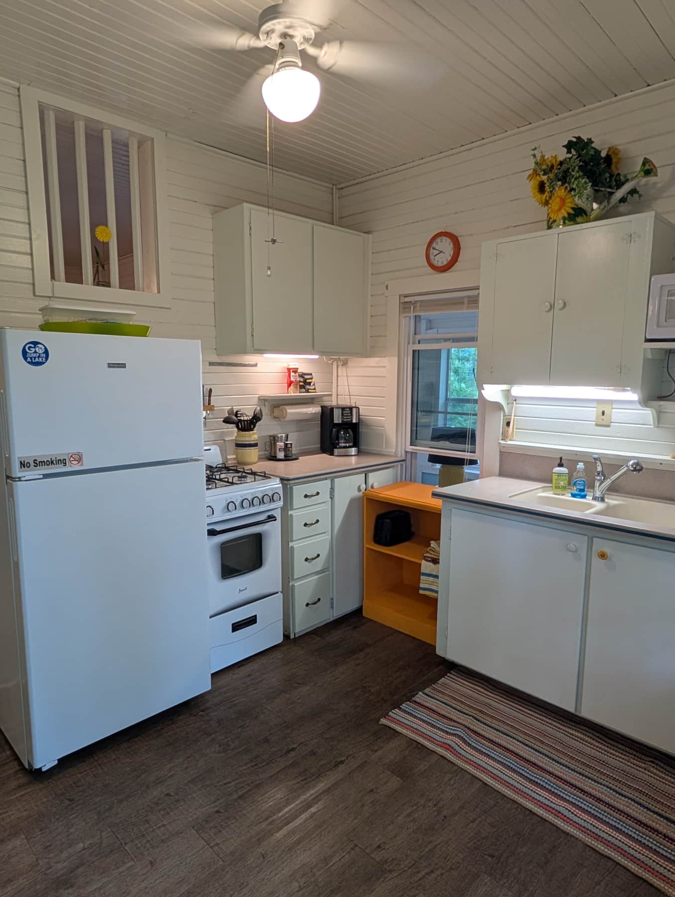 Sunflower - Kitchen.jpg