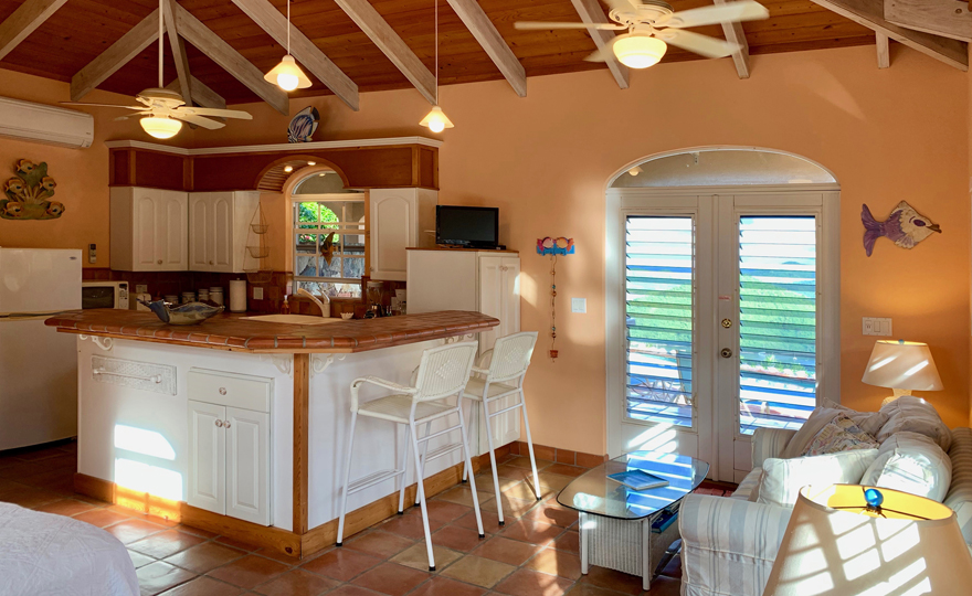 Full kitchen with cozy sitting areas