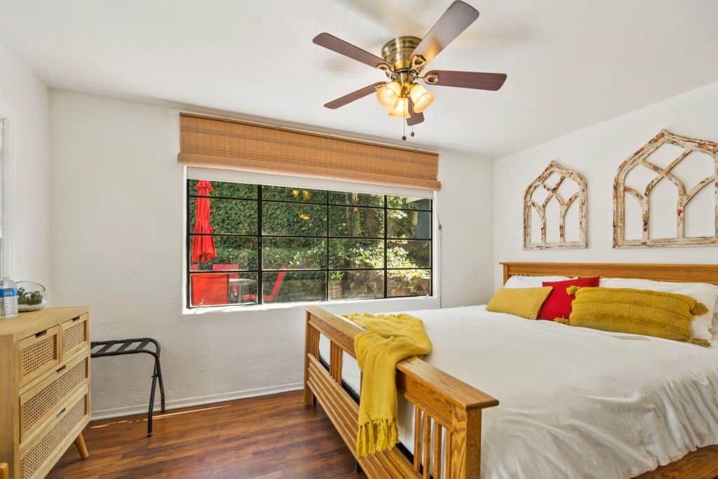 13 web or mls 105 w leroux st