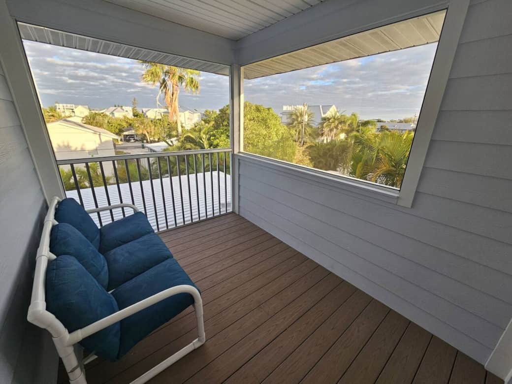 Master BR 2 Room deck